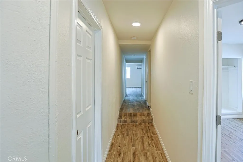 122 N Bewley Street, Santa Ana, California 92703 home-pic-29