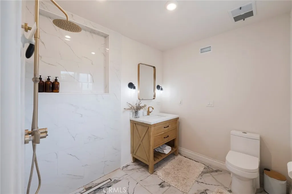 8262 Noble, Huntington Beach, California 92647 home-pic-19