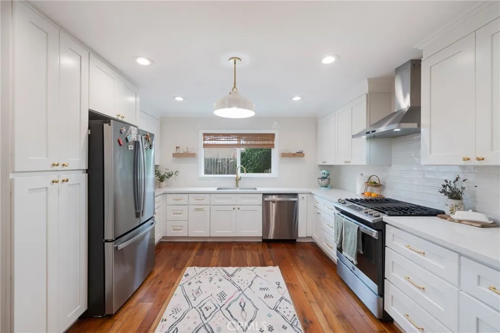 8262 Noble, Huntington Beach, California 92647 home-pic-10