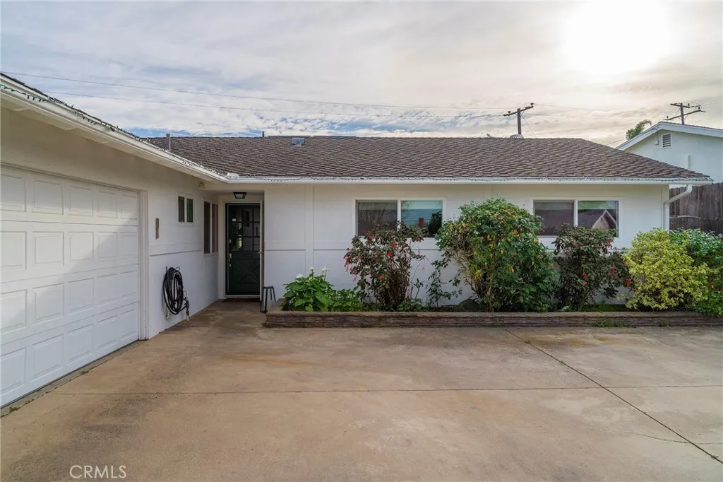 8262 Noble, Huntington Beach, California 92647 home-pic-2