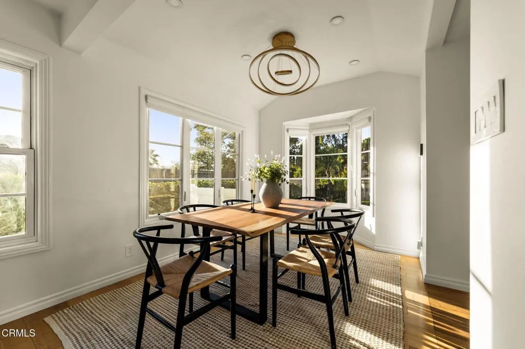 5132 Crown Avenue, La Canada Flintridge, California 91011 home-pic-22