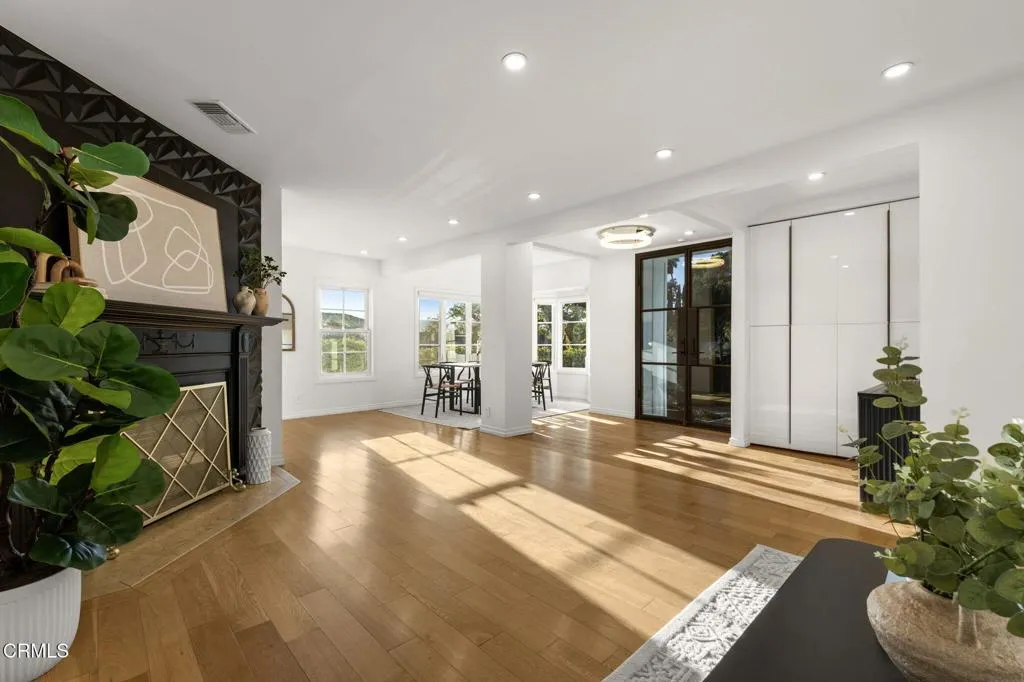 5132 Crown Avenue, La Canada Flintridge, California 91011 home-pic-8