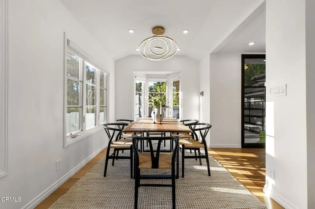 5132 Crown Avenue, La Canada Flintridge, California 91011 home-pic-18