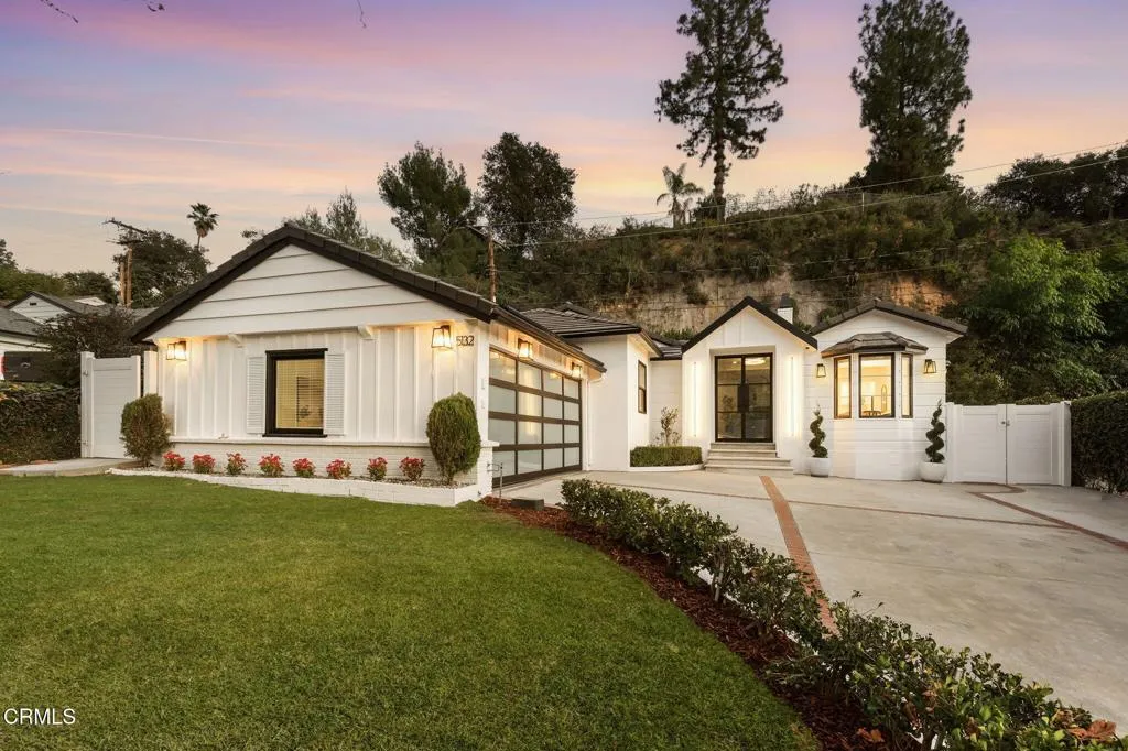 5132 Crown Avenue, La Canada Flintridge, California 91011 home-pic-1
