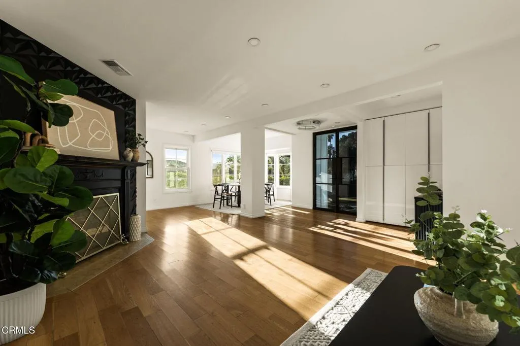 5132 Crown Avenue, La Canada Flintridge, California 91011 home-pic-16