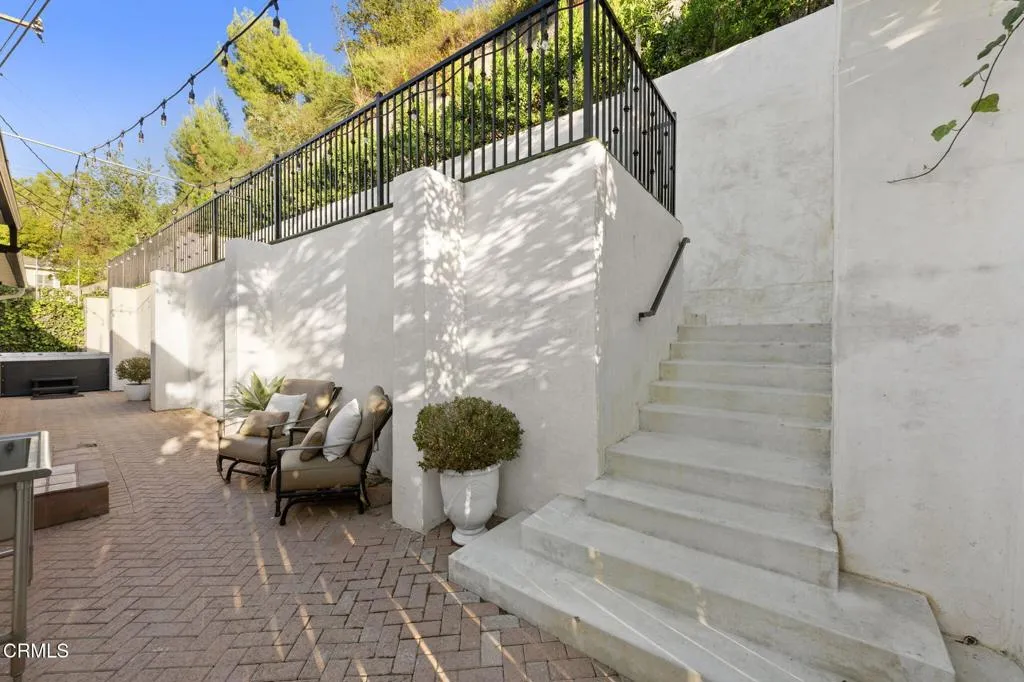5132 Crown Avenue, La Canada Flintridge, California 91011 home-pic-51