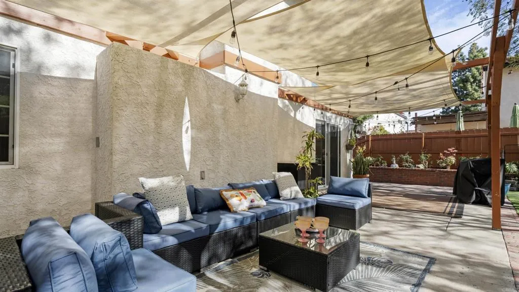 9869 Aldergrove Lane, Spring Valley, California 91977 home-pic-33