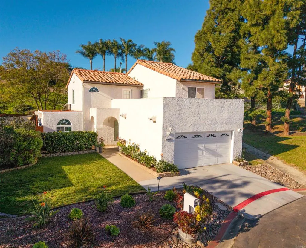 9869 Aldergrove Lane, Spring Valley, California 91977 home-pic-40
