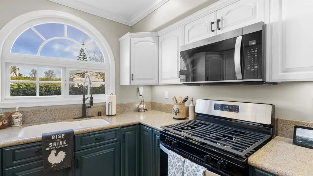 9869 Aldergrove Lane, Spring Valley, California 91977 home-pic-6