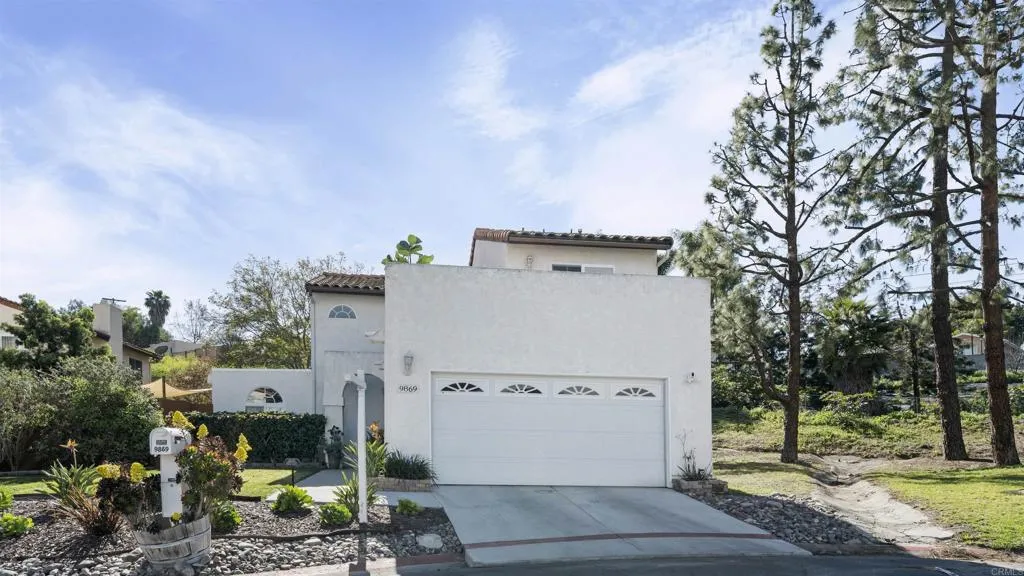9869 Aldergrove Lane, Spring Valley, California 91977 home-pic-36