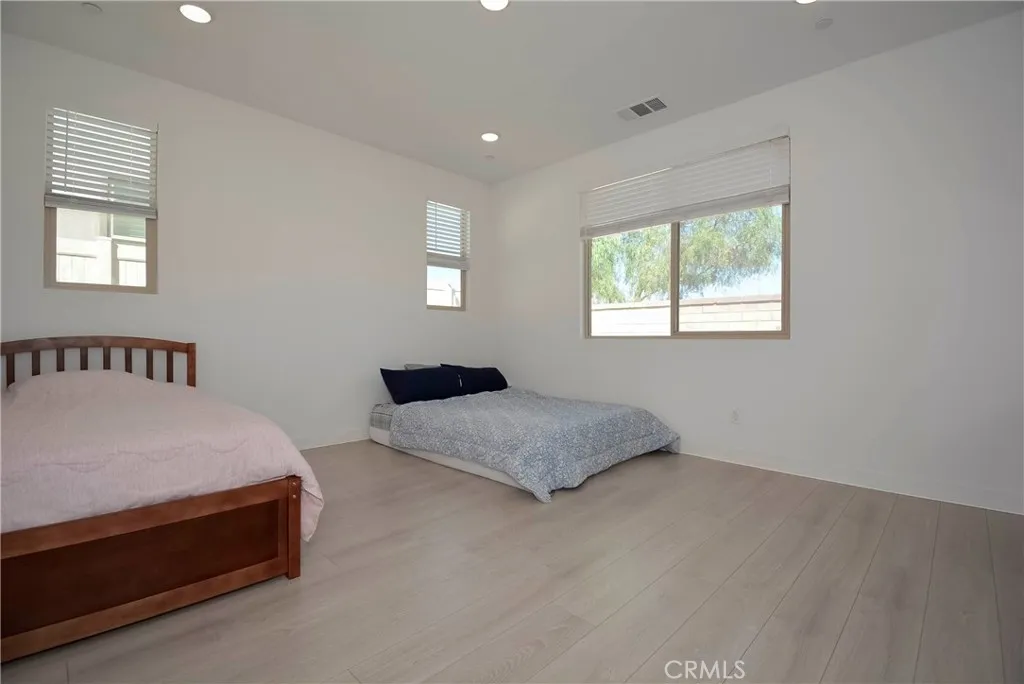1532 Sky Vista Way, Beaumont, California 92223 home-pic-13