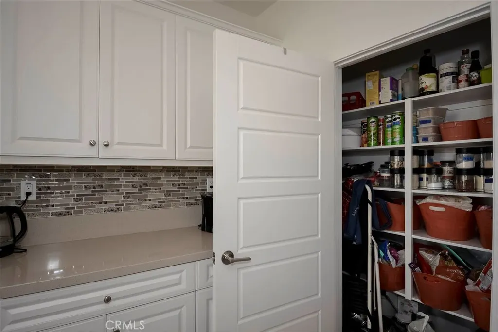 1532 Sky Vista Way, Beaumont, California 92223 home-pic-7