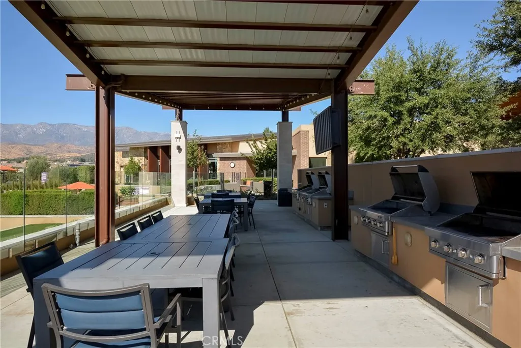 1532 Sky Vista Way, Beaumont, California 92223 home-pic-26