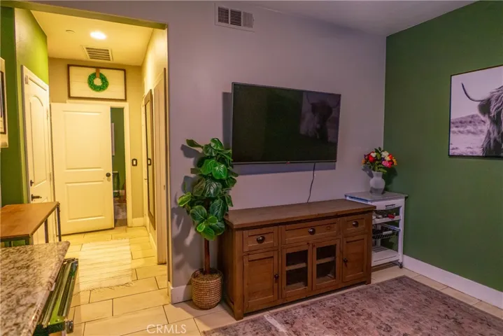 gen suite with 1 bedroom and 1 bath and living room