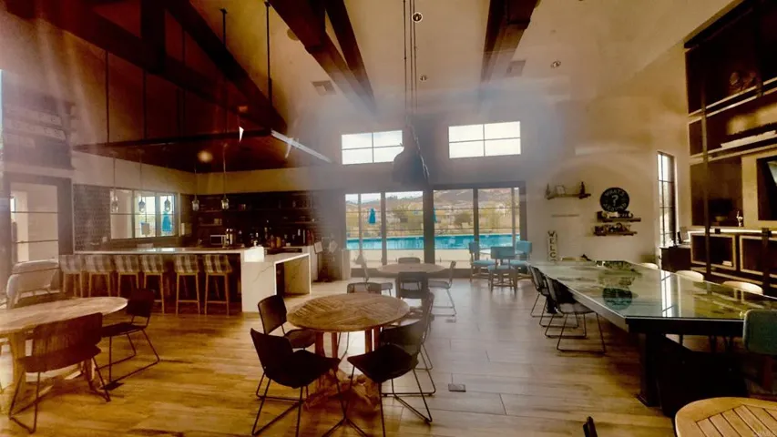 Families Reuniones indoor area