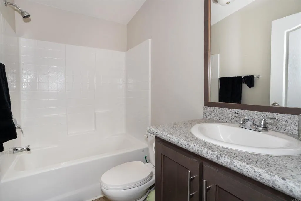 36752 Oleander Avenue, Lake Elsinore, California 92532 home-pic-10