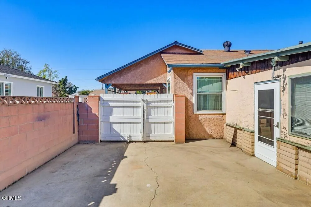 8414 Cravell Avenue, Pico Rivera, California 90660 home-pic-24