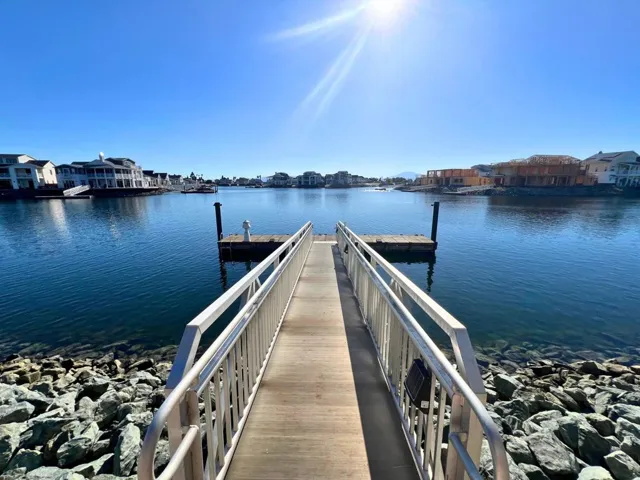 Dock
