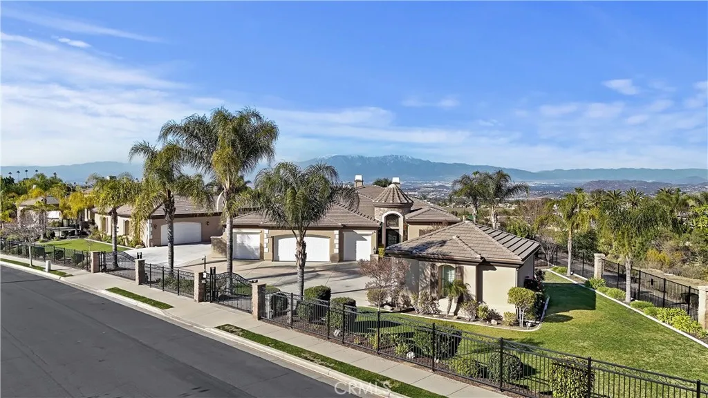 4085 Strandberg Street, Corona, California 92881 home-pic-2