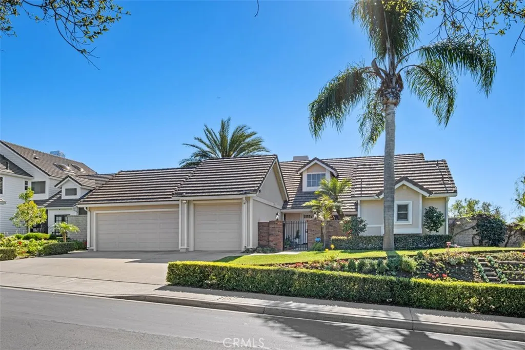 4 Northampton, Coto De Caza, California 92679 home-pic-2
