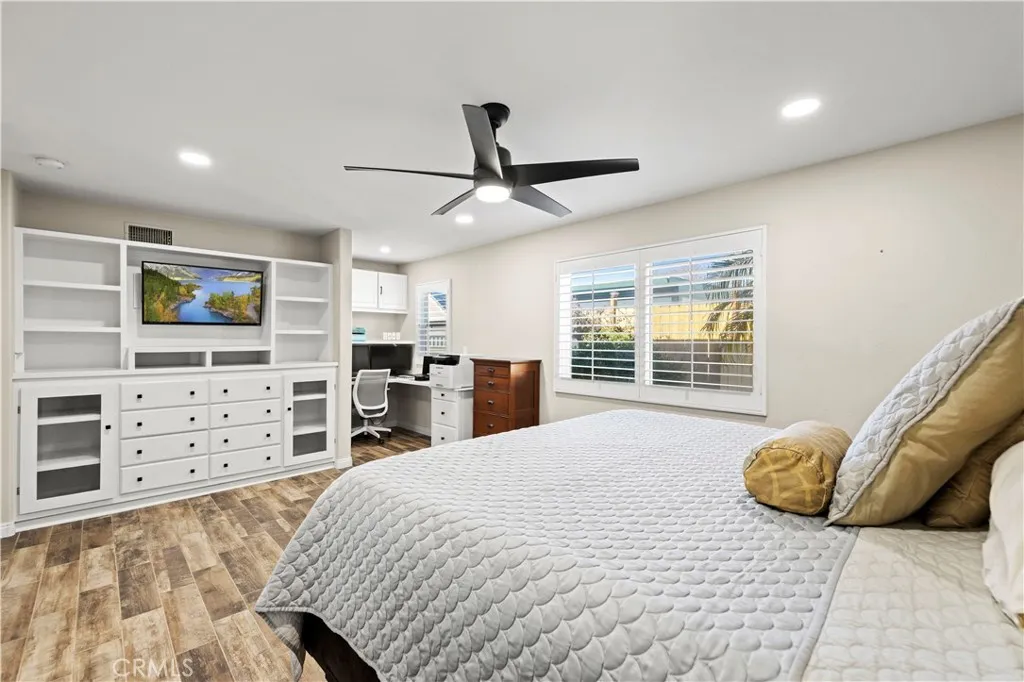 24305 Cheryl Kelton Place, Newhall, California 91321 home-pic-16