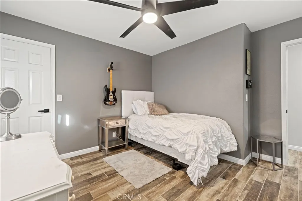 24305 Cheryl Kelton Place, Newhall, California 91321 home-pic-21