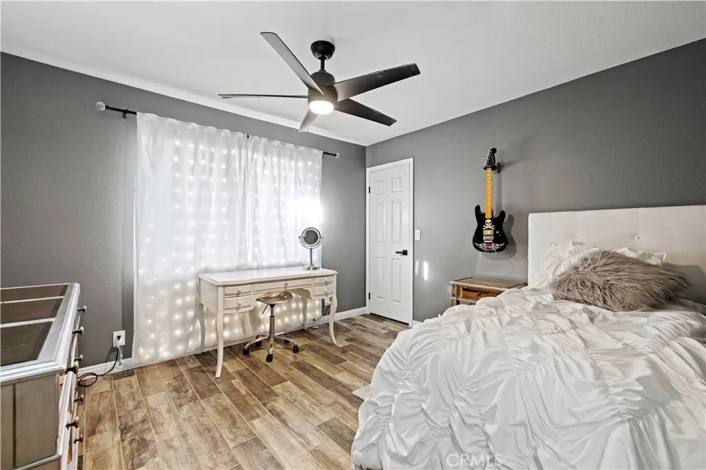24305 Cheryl Kelton Place, Newhall, California 91321 home-pic-19