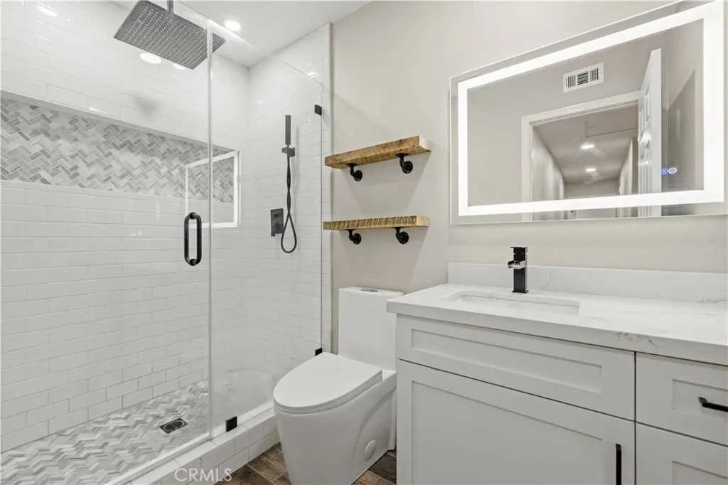 24305 Cheryl Kelton Place, Newhall, California 91321 home-pic-22