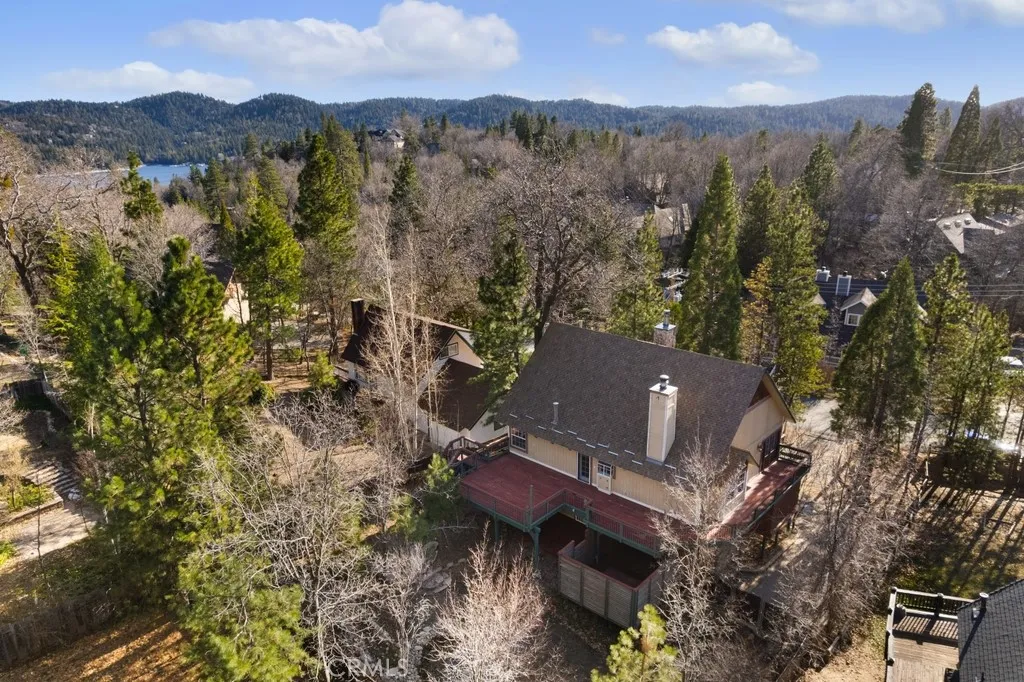 28070 West Shore Road, Lake Arrowhead, California 92352 home-pic-3