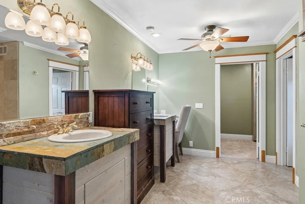 28070 West Shore Road, Lake Arrowhead, California 92352 home-pic-23