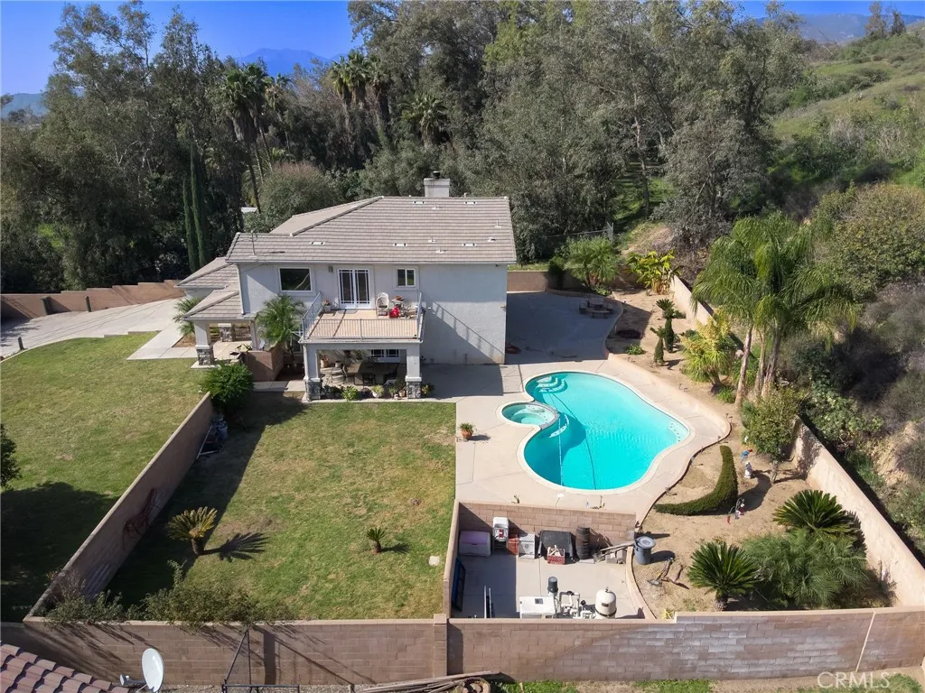 3772 Elm, San Bernardino, California 92404 home-pic-2
