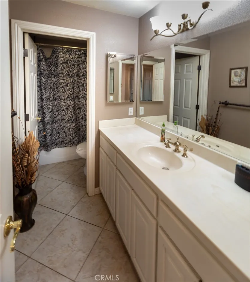3772 Elm, San Bernardino, California 92404 home-pic-23