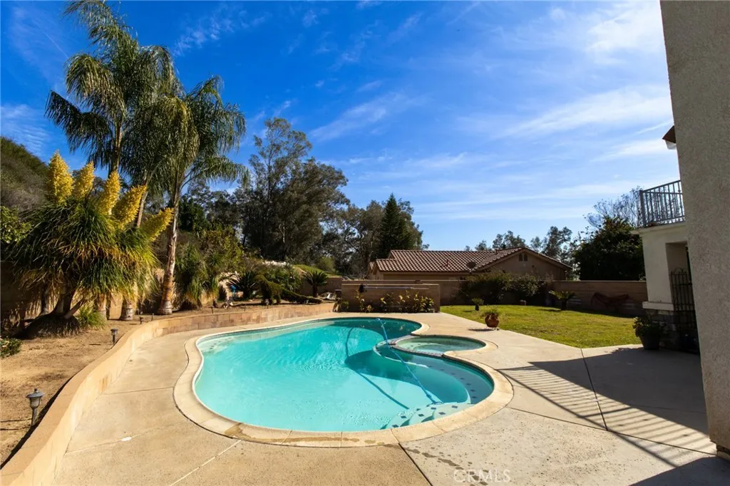3772 Elm, San Bernardino, California 92404 home-pic-11