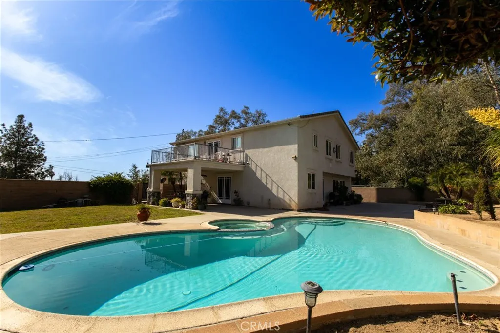 3772 Elm, San Bernardino, California 92404 home-pic-10