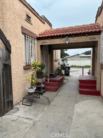 Entry to units from the back