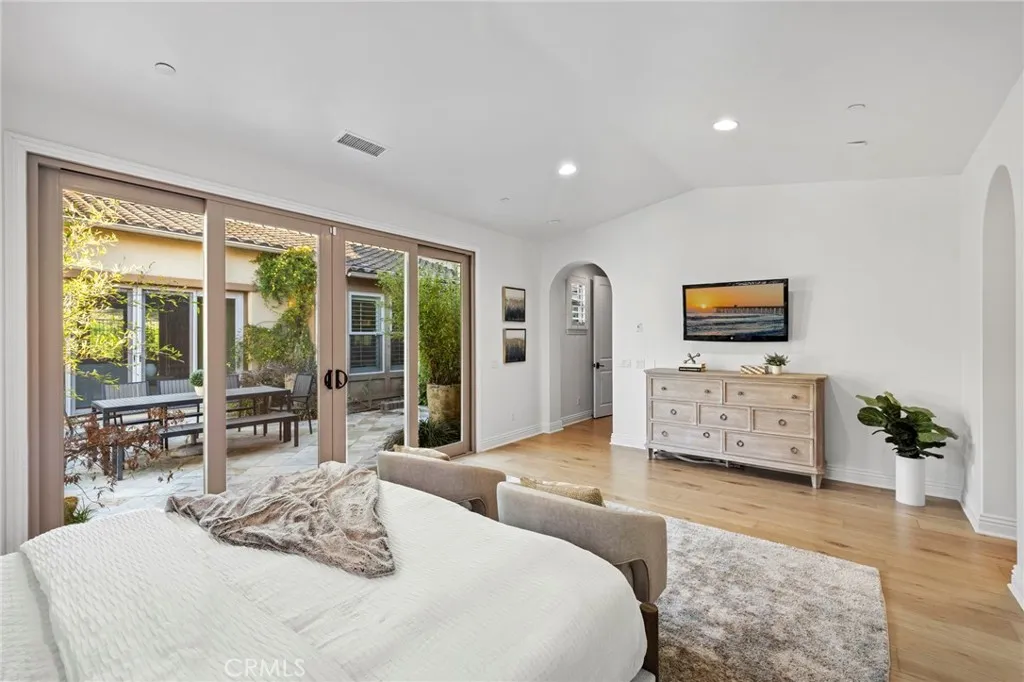 10 Gaucho Road, Ladera Ranch, California 92694 home-pic-18