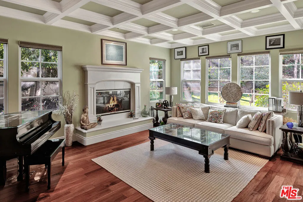 26706 Provence Drive, Calabasas, California 91302 home-pic-16