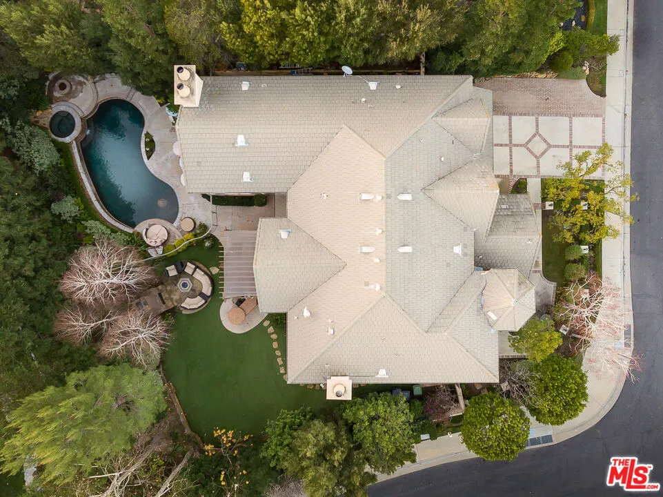 26706 Provence Drive, Calabasas, California 91302 home-pic-34