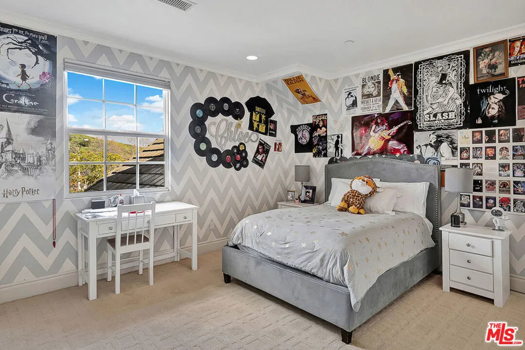 26706 Provence Drive, Calabasas, California 91302 home-pic-26
