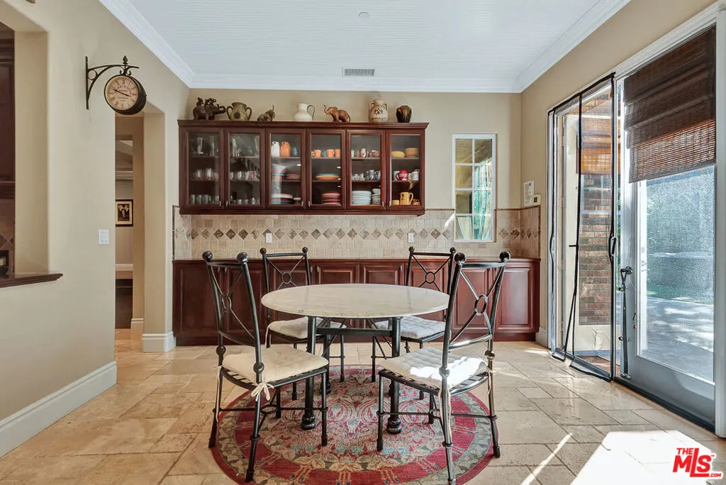 26706 Provence Drive, Calabasas, California 91302 home-pic-14