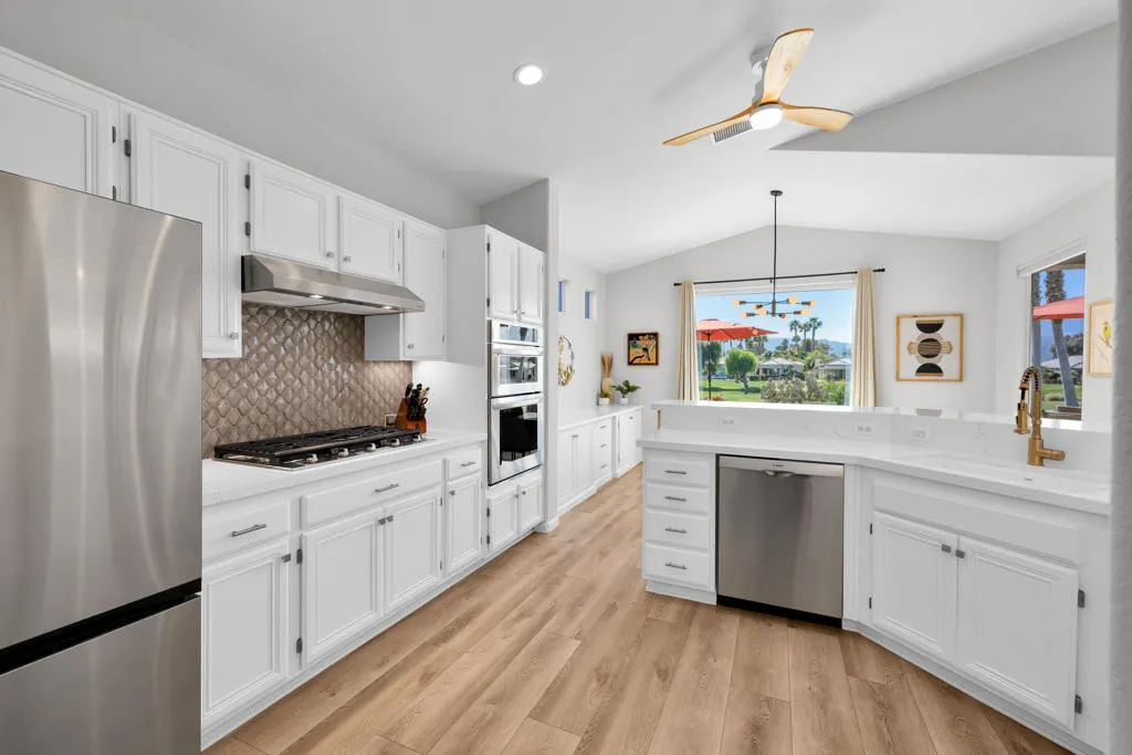 67633 S Laguna Drive, Cathedral City, California 92234 home-pic-16