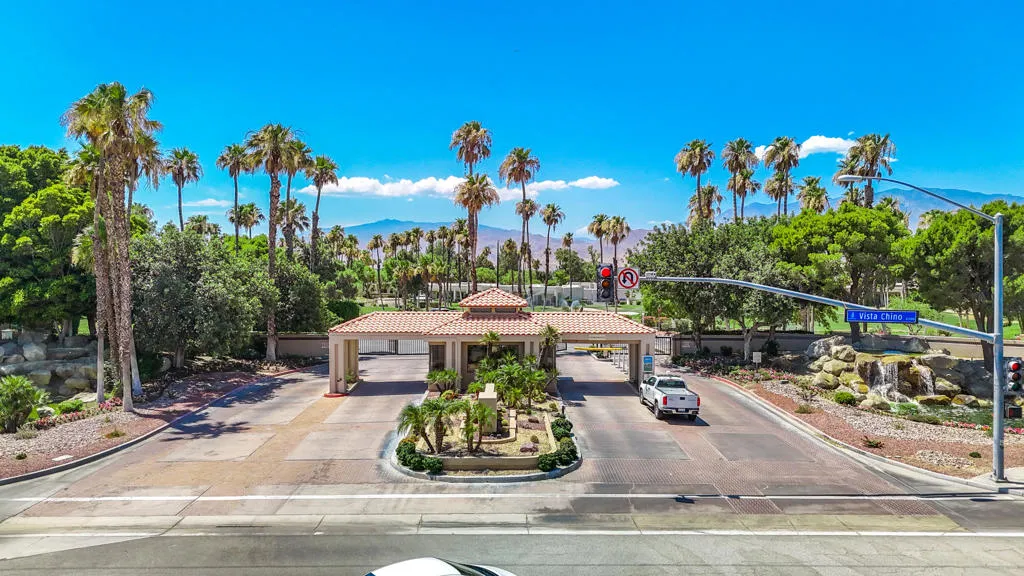 67633 S Laguna Drive, Cathedral City, California 92234 home-pic-64