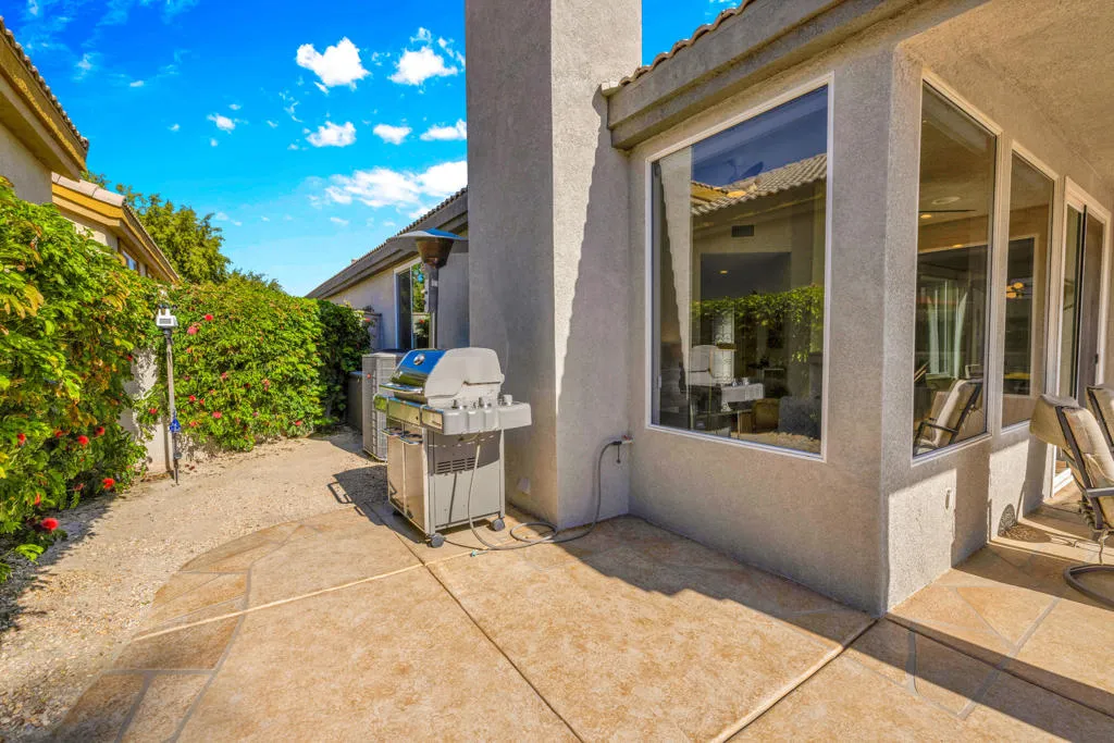 67633 S Laguna Drive, Cathedral City, California 92234 home-pic-43
