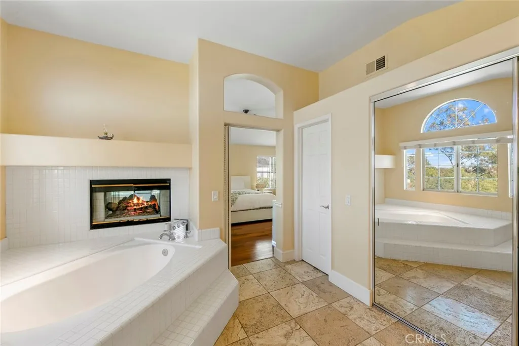 26701 Laurel Crest, Laguna Hills, California 92653 home-pic-18