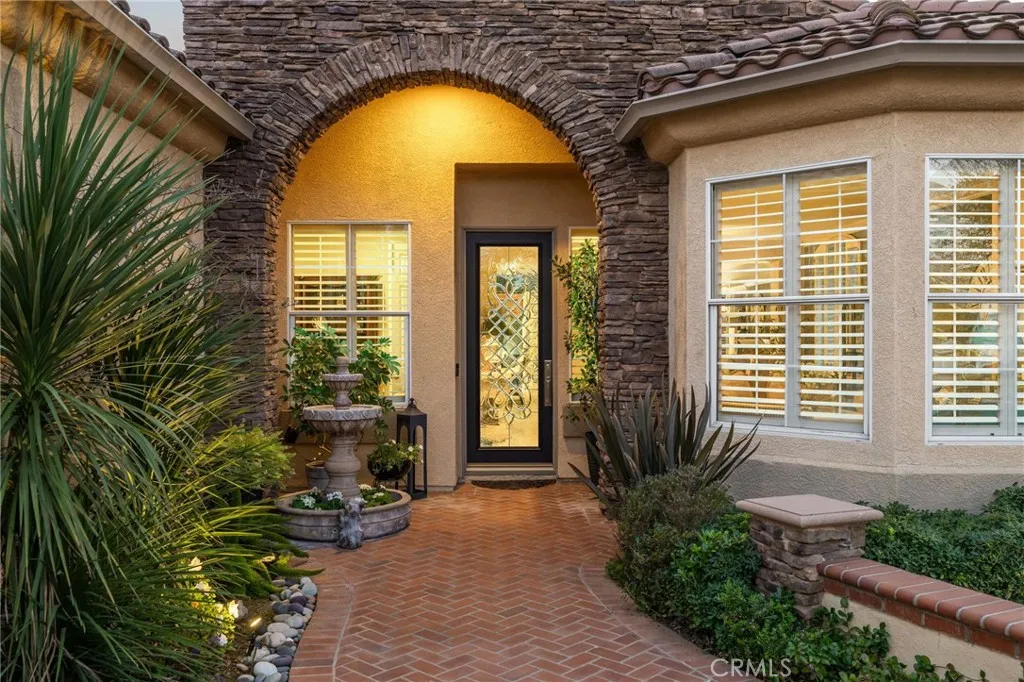 2370 Canyon Crest, La Verne, California 91750 home-pic-8