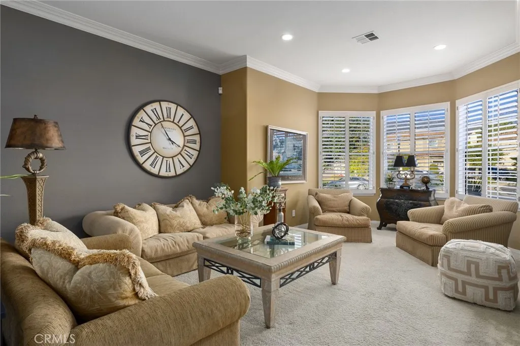 2370 Canyon Crest, La Verne, California 91750 home-pic-13