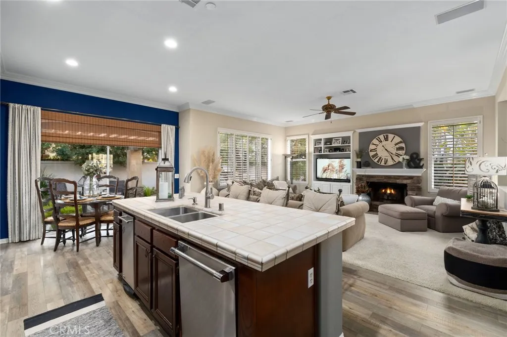 2370 Canyon Crest, La Verne, California 91750 home-pic-26