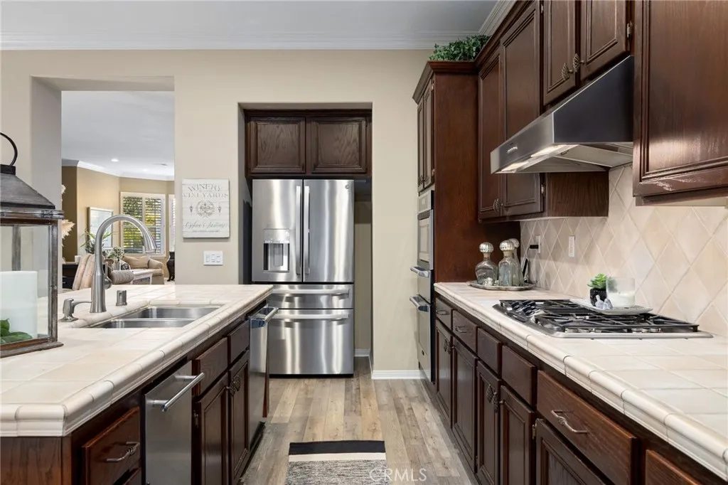 2370 Canyon Crest, La Verne, California 91750 home-pic-25