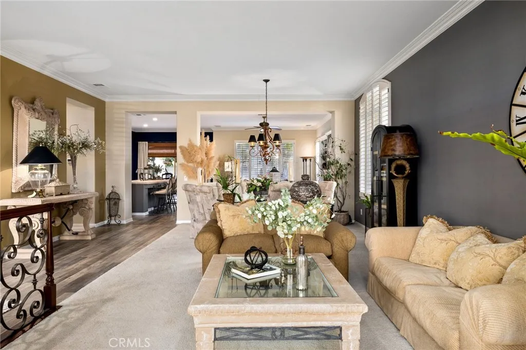 2370 Canyon Crest, La Verne, California 91750 home-pic-16