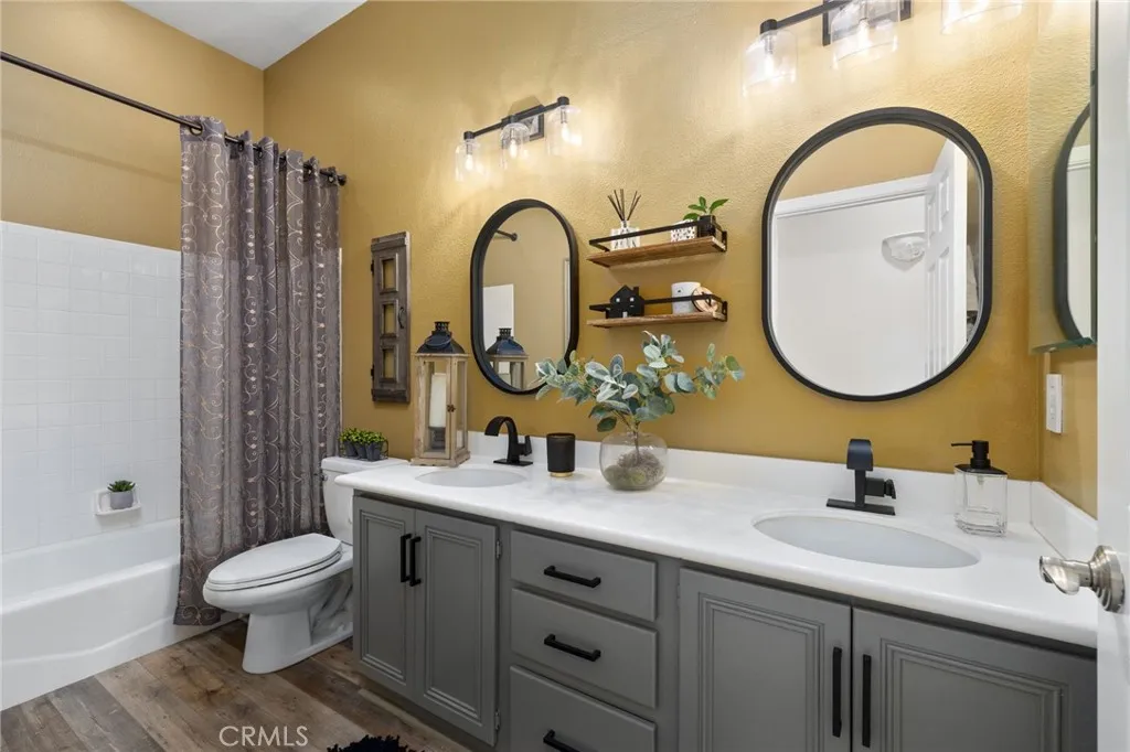2370 Canyon Crest, La Verne, California 91750 home-pic-40